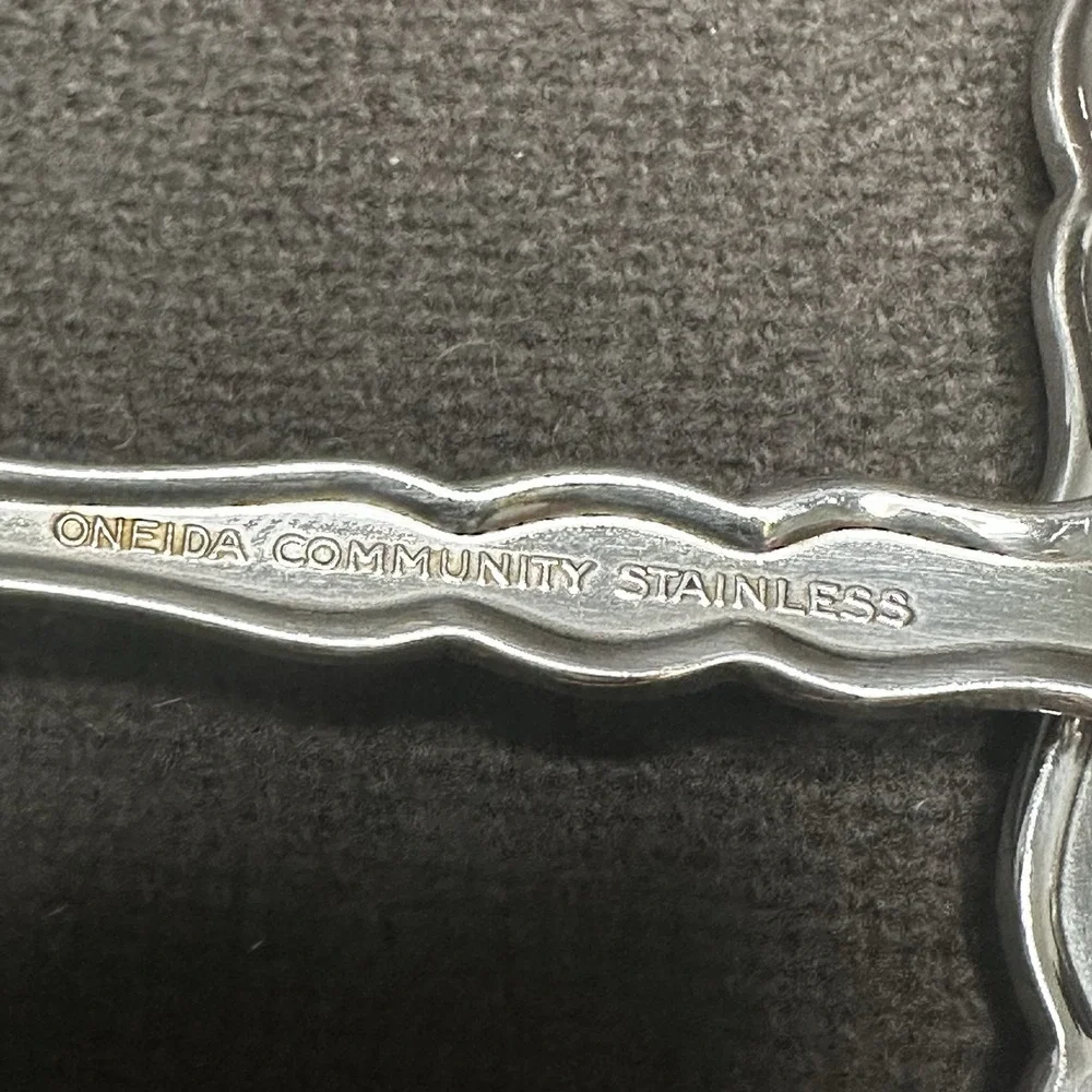 ONEIDA CELLO Serving Set 13 Casserole Pierced Pie Gravy Sugar Jelly Solid Spoons
